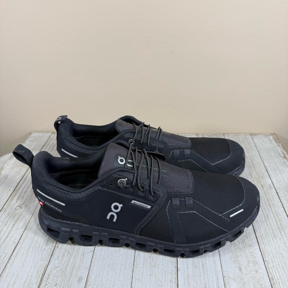 Size 10 - ON Cloud 6 Waterproof Triple Black W